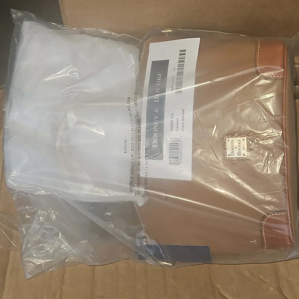 Dooney & Bourke handbag purse Rich Pebble Grain Satchel tan Brand New!